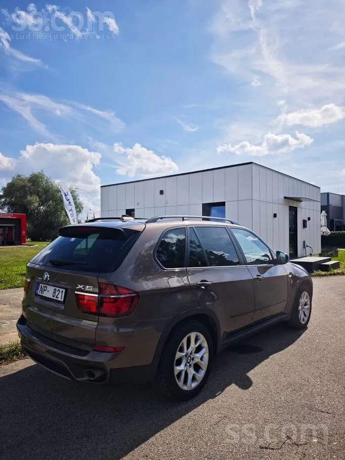 BMW X5 2012 photo 5
