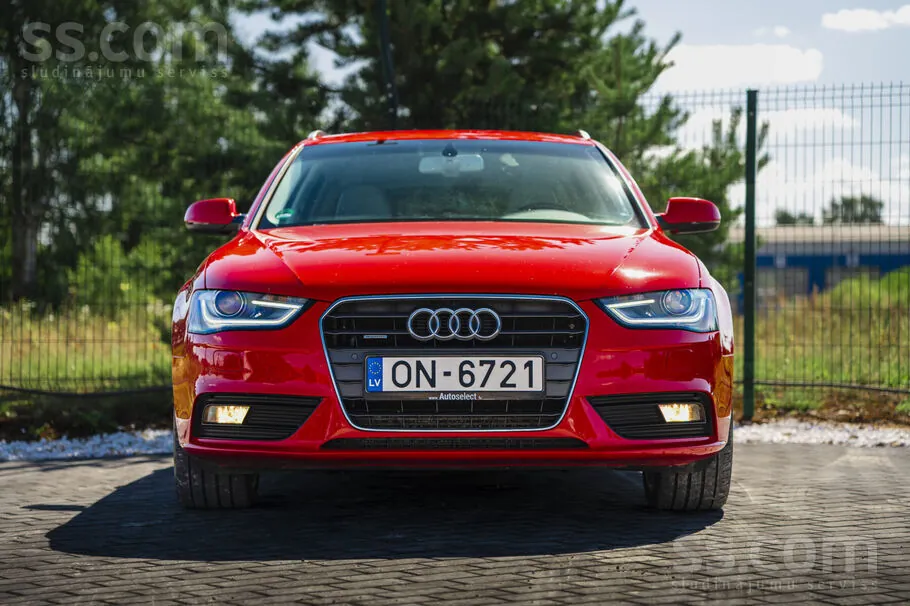 Audi A4 Avant Quattro 2015 photo 2