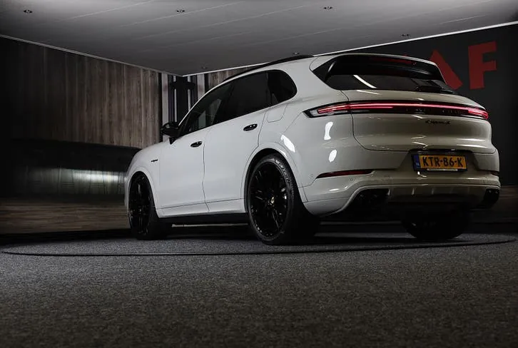 Porsche Cayenne 2025 photo 3