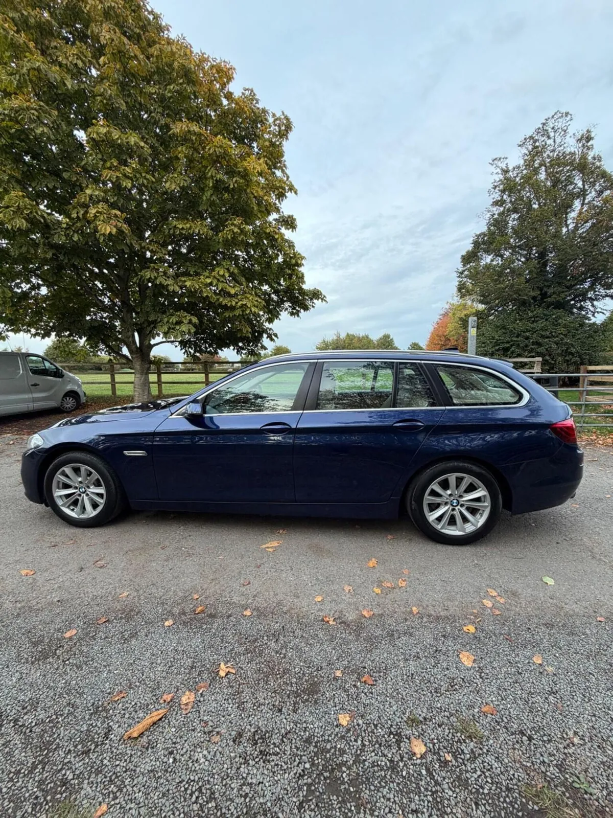 BMW 5 Series 2015 photo 4