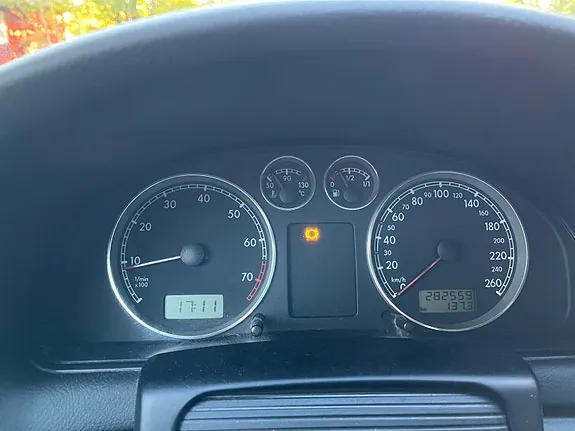 Volkswagen Passat 2002 photo 3