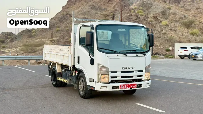 Isuzu N-Series 2013 photo 3