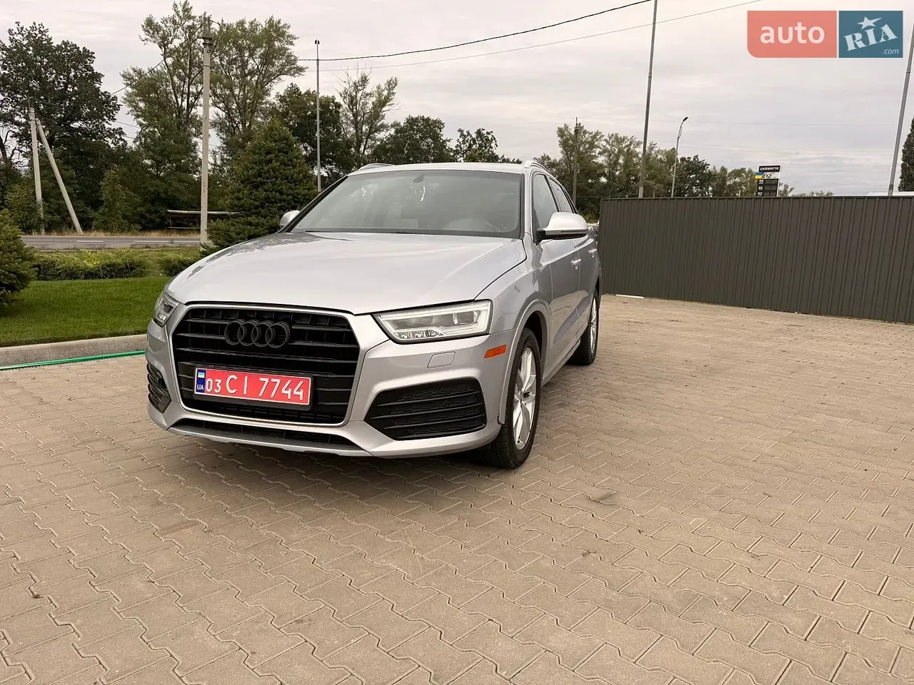 Audi Q3 2018 photo 3