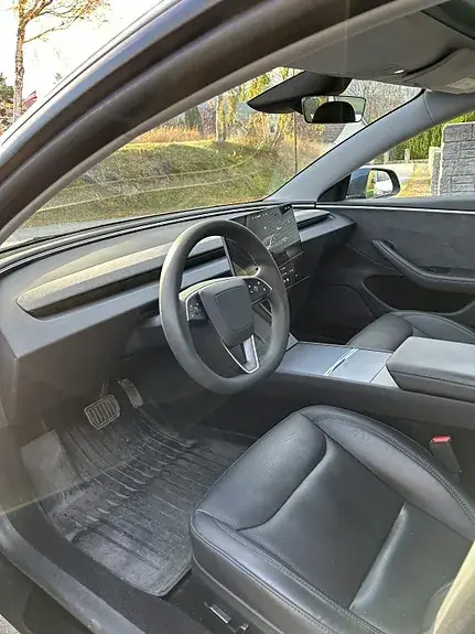 Tesla Model 3 2024 photo 5
