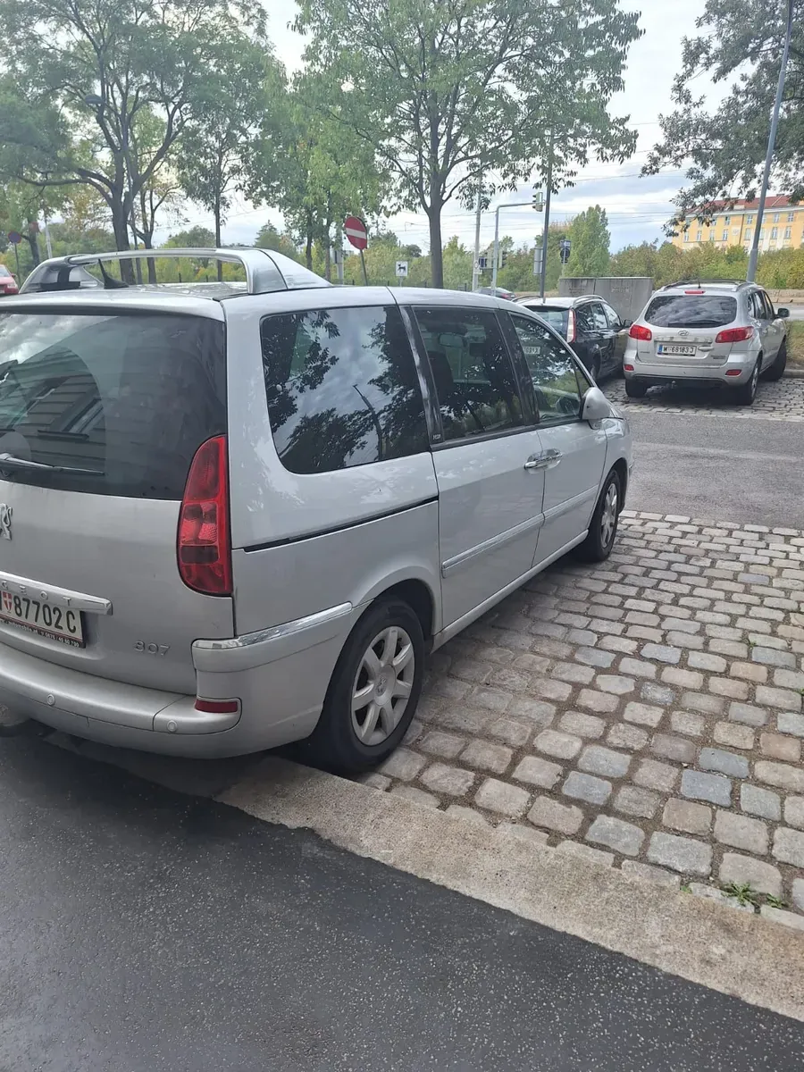 Peugeot 807 2010 photo 3