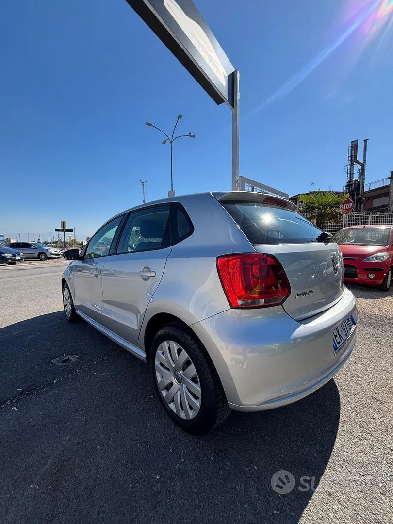 Volkswagen Polo 2011 photo 5