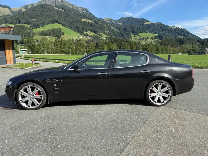 Maserati Quattroporte 2006 photo 3