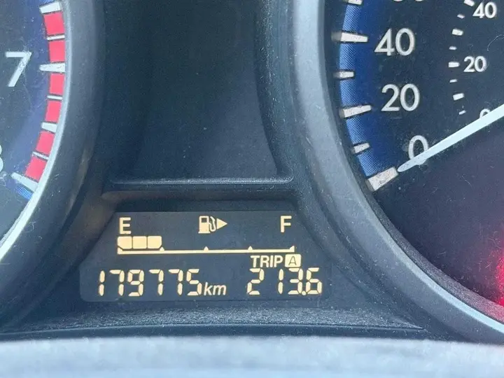 Mazda 3 Sport 2012 photo 5