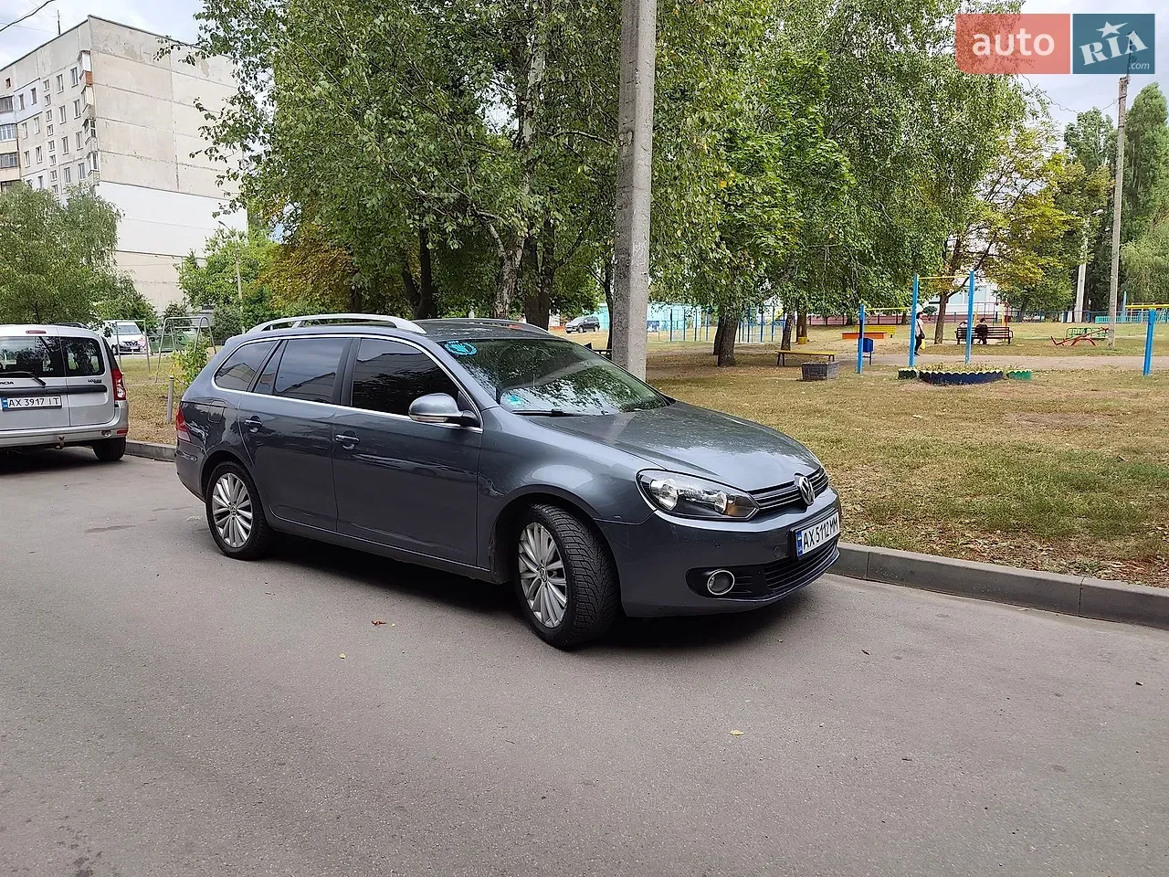 Volkswagen Golf 2012 photo 4