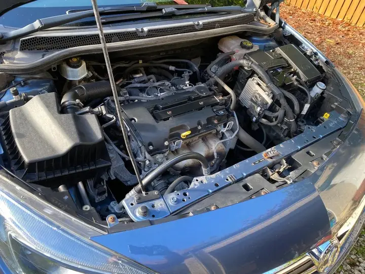 Vauxhall Astra 2014 photo 4