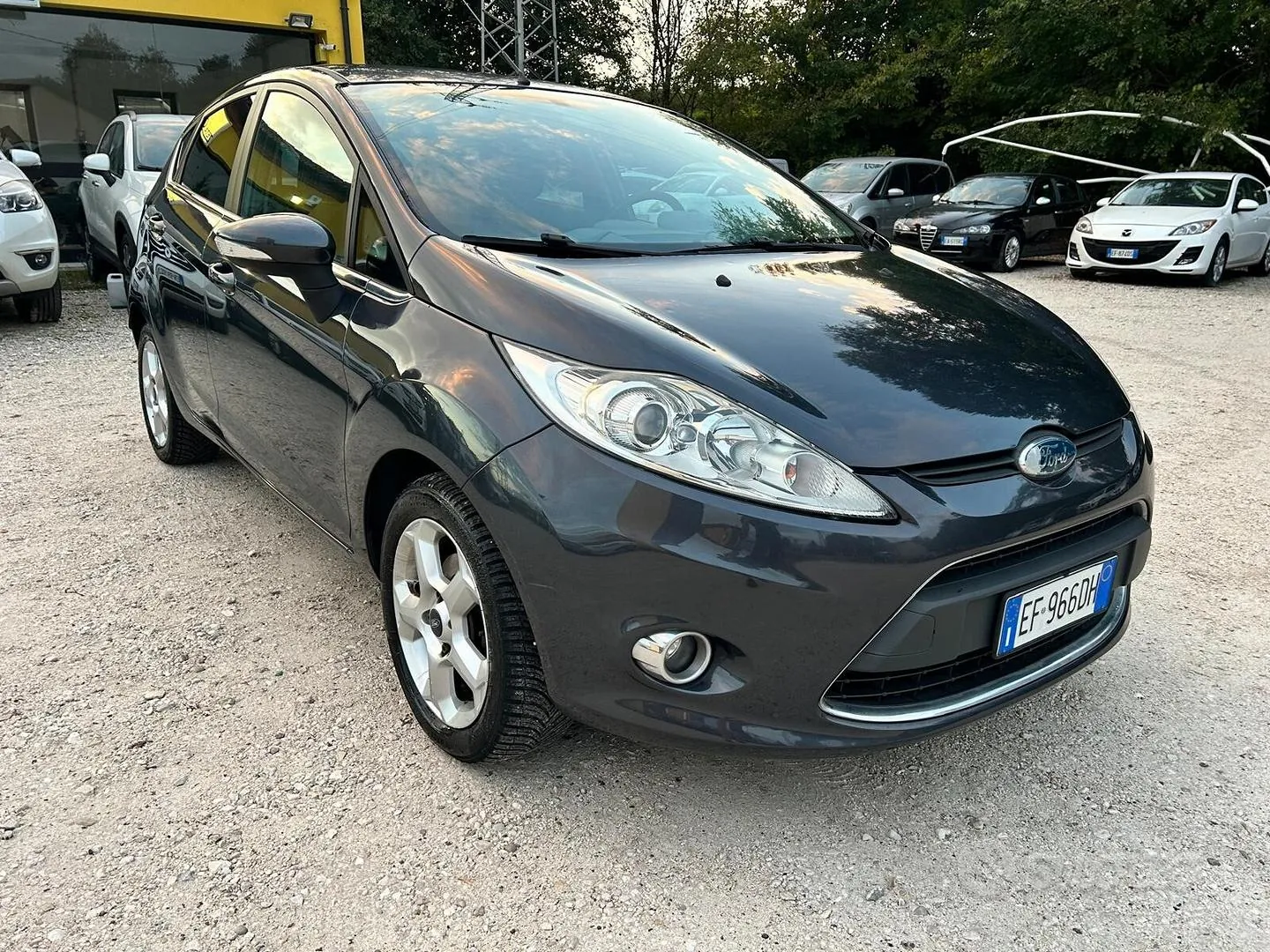 Ford Fiesta 2010 photo 3