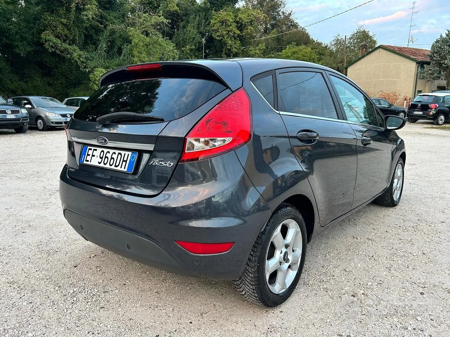 Ford Fiesta 2010 photo 5