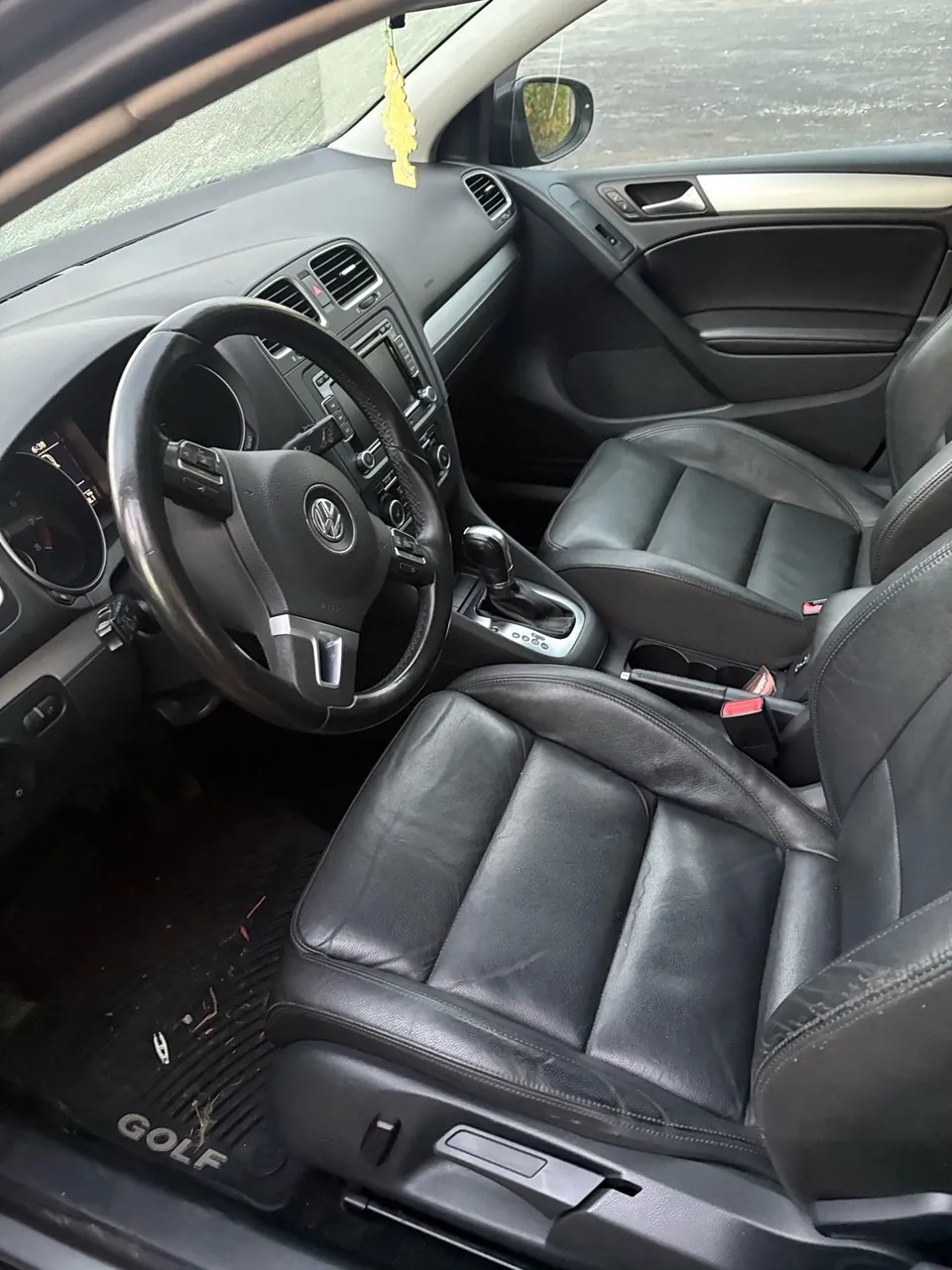 Volkswagen Golf 2012 photo 4