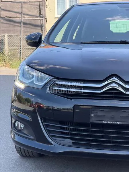 Citroen C4 2015 photo 3