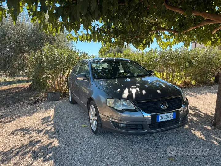 Volkswagen Passat 2008 photo 2