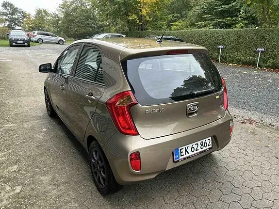 Kia Picanto 2013 photo 2