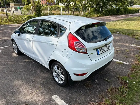 Ford Fiesta 2016 photo 4