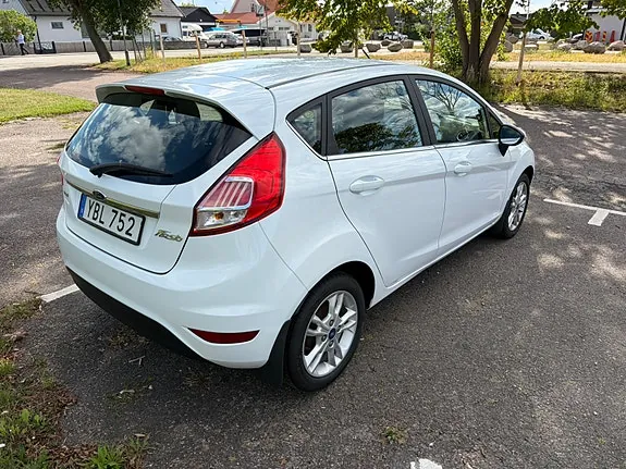 Ford Fiesta 2016 photo 3