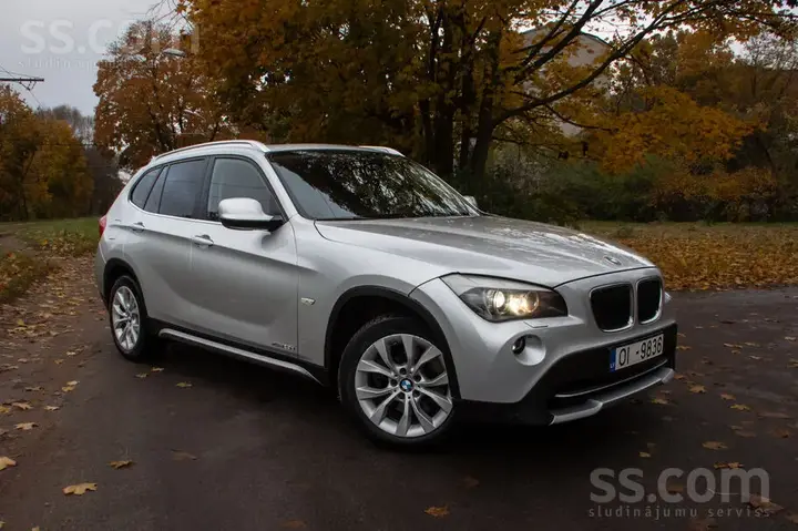 BMW X1 2011 photo 2