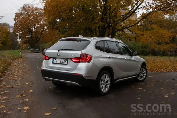 BMW X1 2011 photo 3