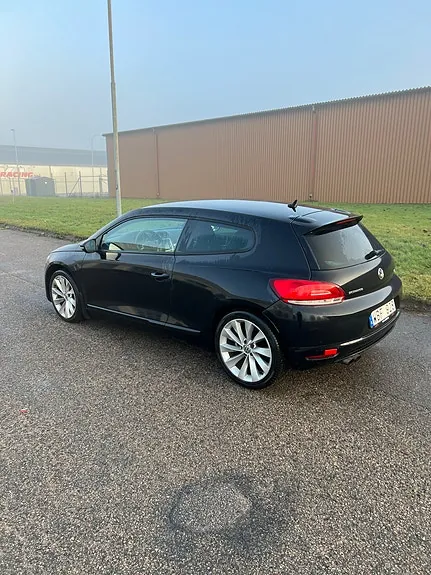 Volkswagen Scirocco 2011 photo 2