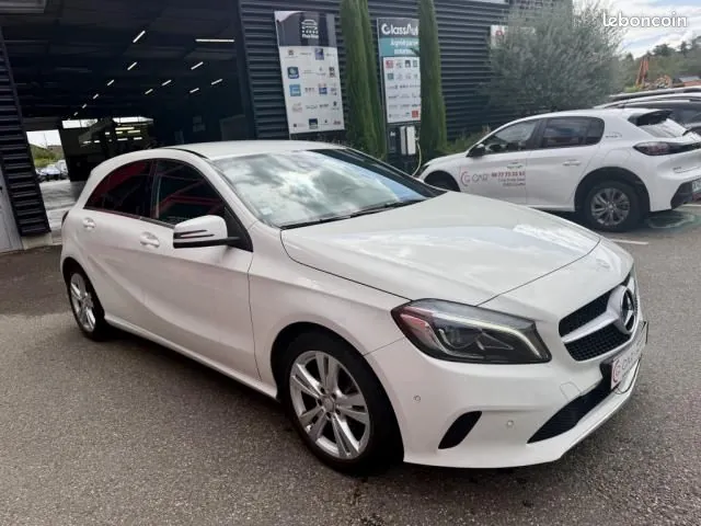 Mercedes-Benz A-Class 2016 photo 4