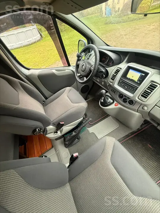 Opel Vivaro 2014 photo 3