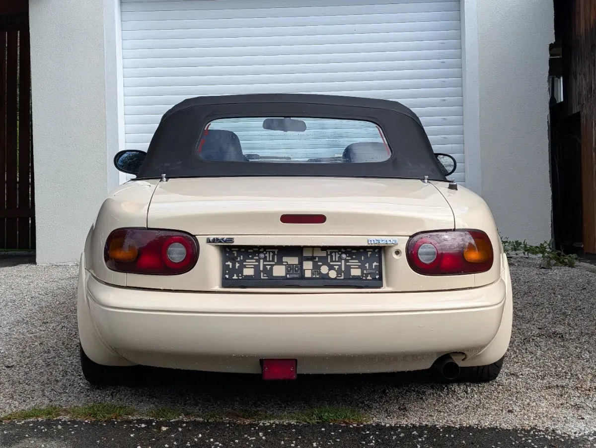 Mazda Mx-5 1997 photo 3