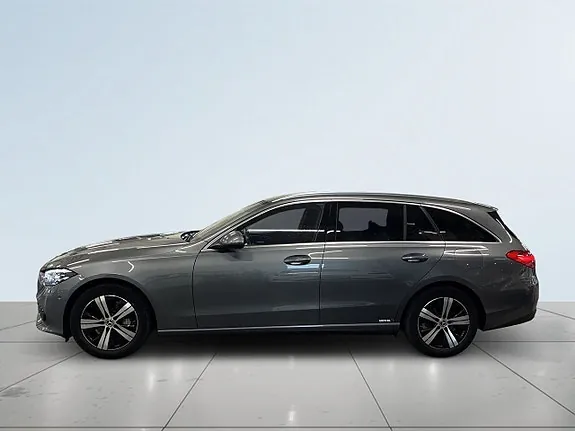 Mercedes-Benz C300 2023 photo 4