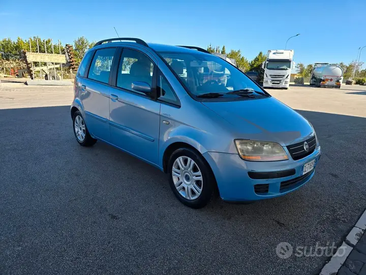 Fiat Idea 2004 photo 3