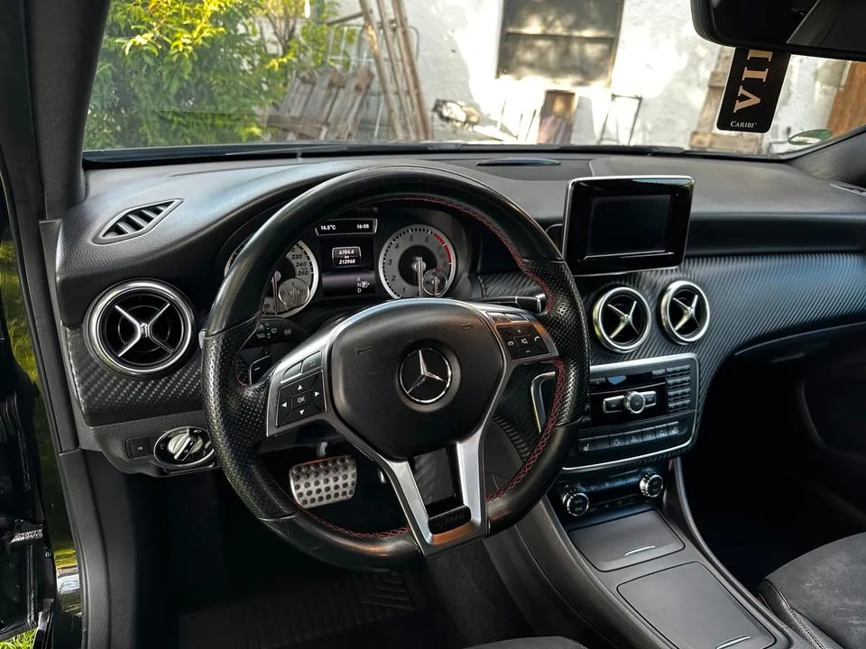 Mercedes-Benz A 180