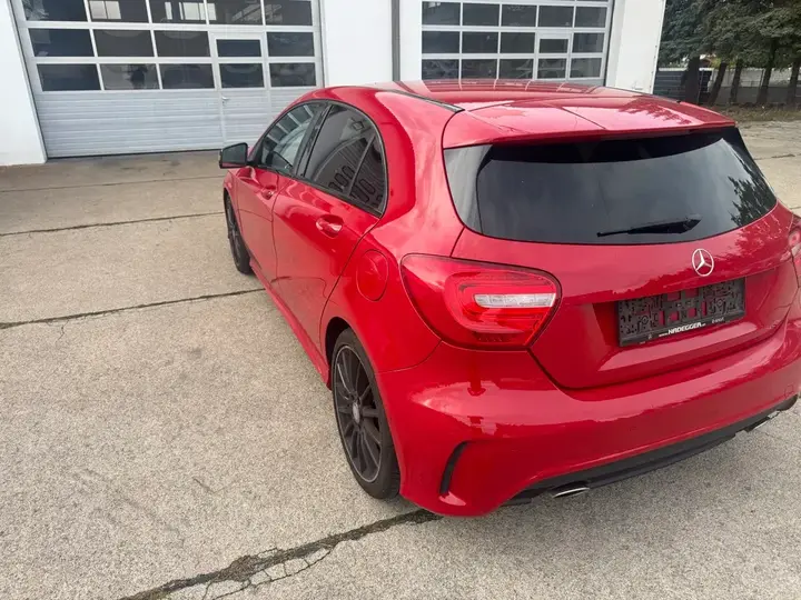 Mercedes-Benz A-Class 2014 photo 2