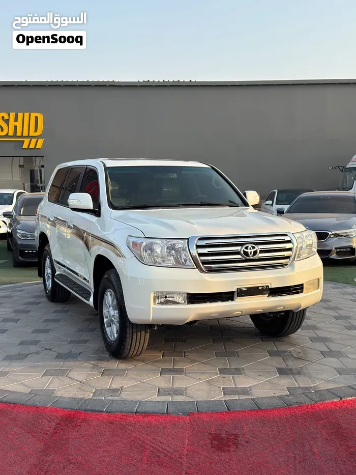 Toyota Land Cruiser 2010 photo 2