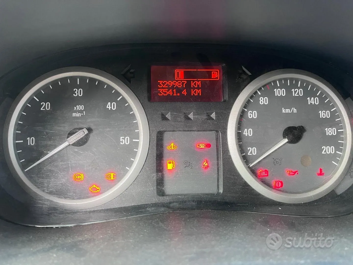 Opel Vivaro 2011 photo 4