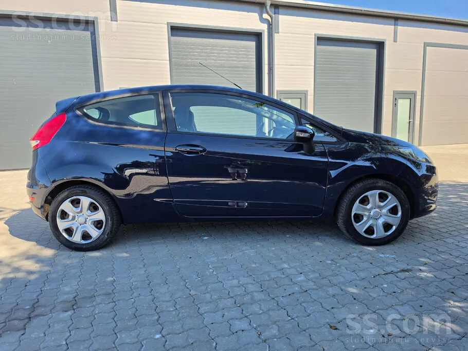 Ford Fiesta 2011 photo 4