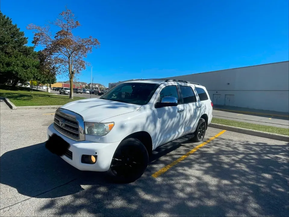 Toyota Sequoia