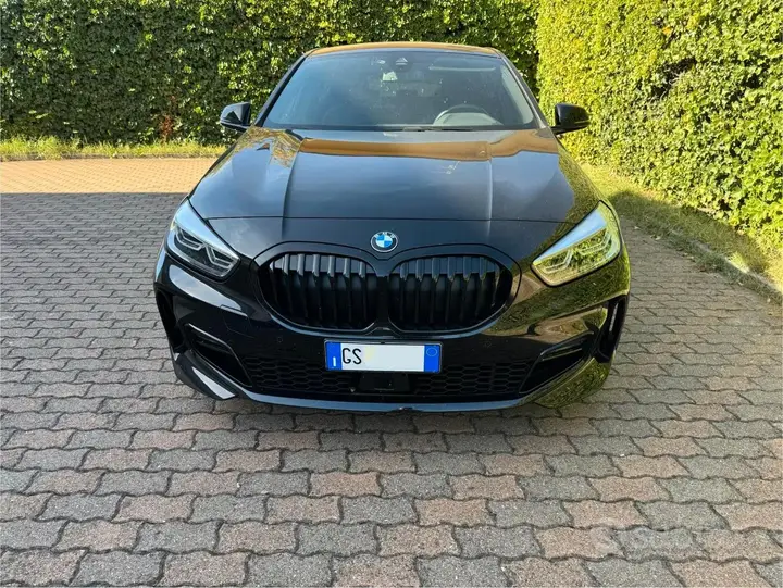 BMW 1 Series 2024 photo 3