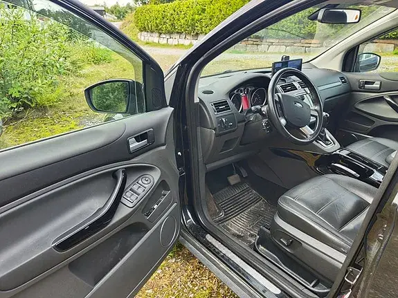 Ford Kuga 2012 photo 4