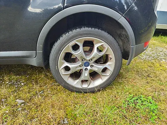 Ford Kuga 2012 photo 3