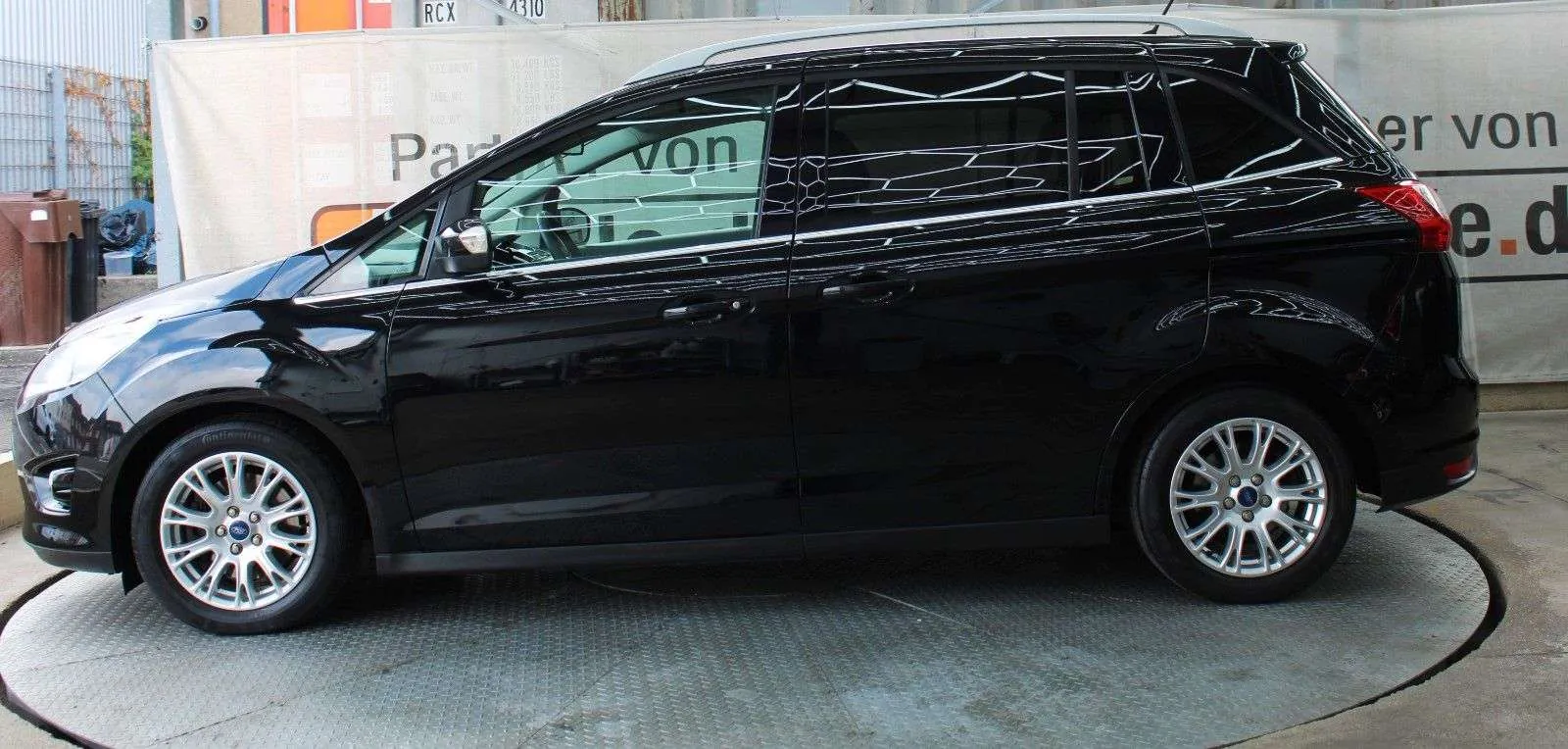 Ford Grand C-Max 2011 photo 4