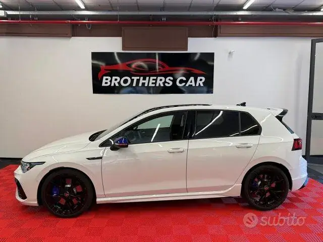 Volkswagen Golf R 2024 photo 3