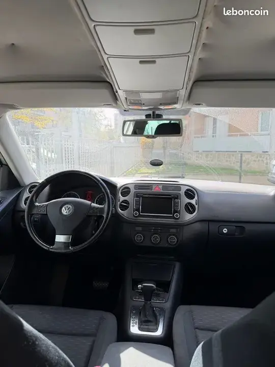 Volkswagen Tiguan 2009 photo 3