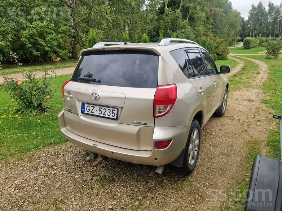 Toyota Rav4 2007 photo 4