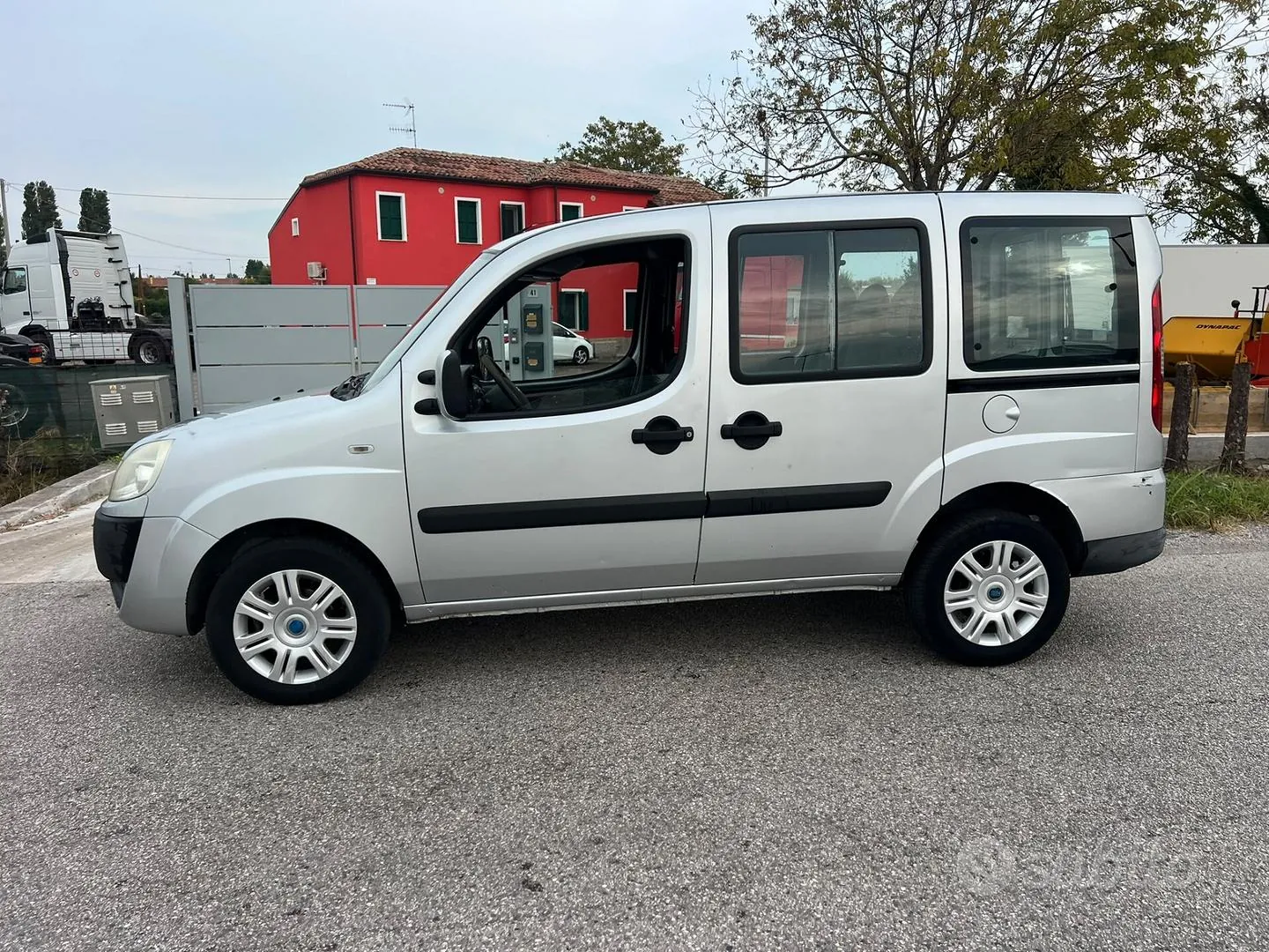 Fiat Doblo 2008 photo 2