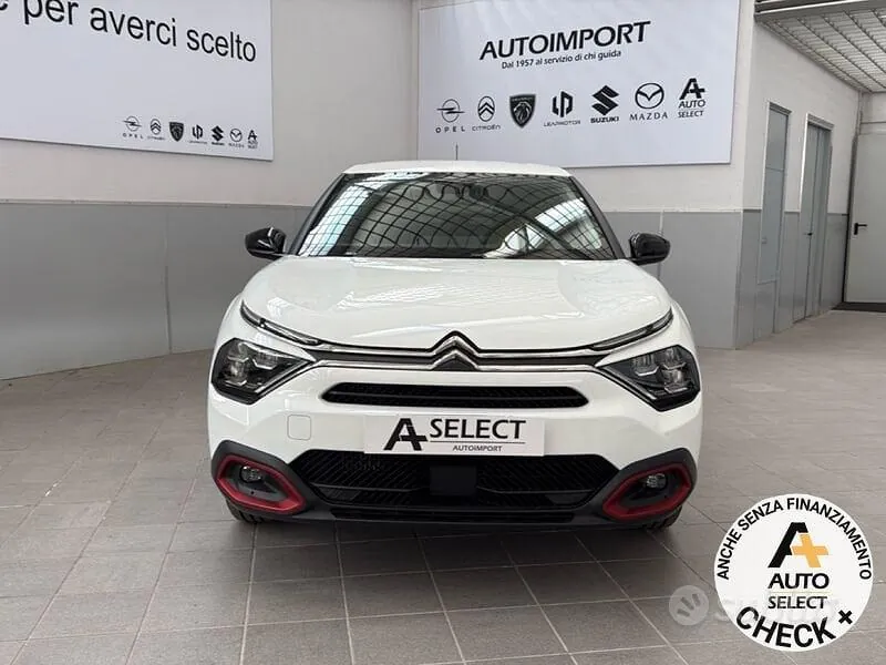 Citroen C4 2023 photo 2