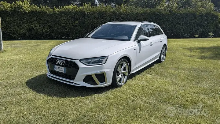 Audi A4 Avant 2021 photo 2