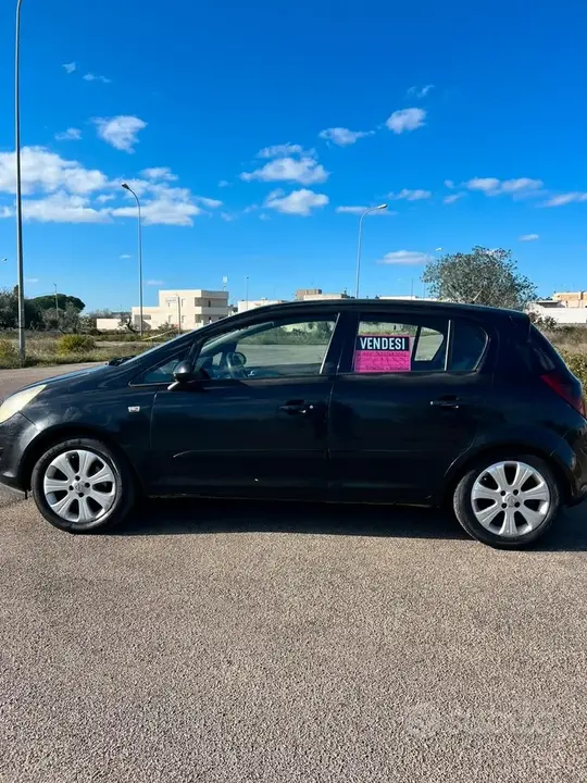 Opel Corsa D 2007 photo 2