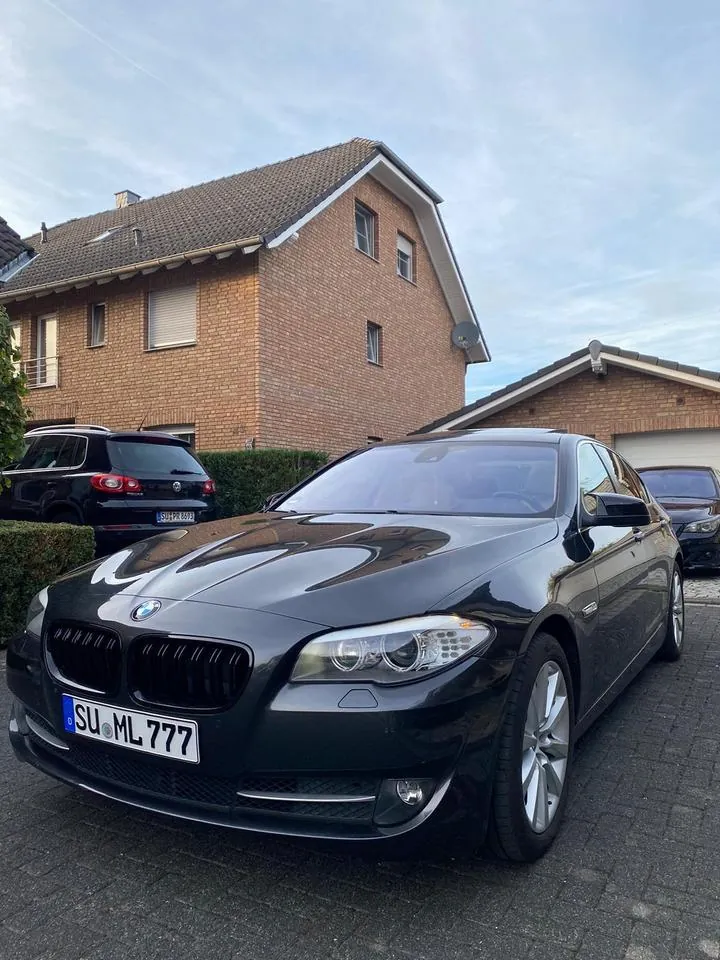 BMW F10 528I