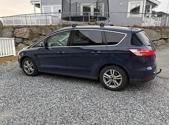 Ford S-Max 2017 photo 3
