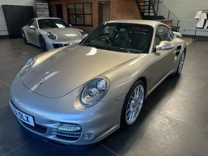Porsche 911 2011 photo 3